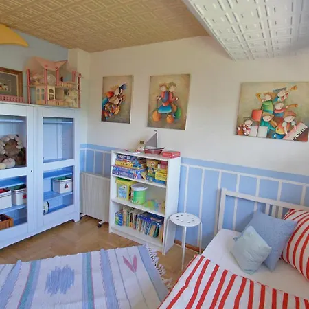 Ferienwohnung Mit Grosser Terrasse Am Privatsee * Karlsruhe