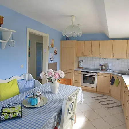 Ferienwohnung Mit Grosser Terrasse Am Privatsee *