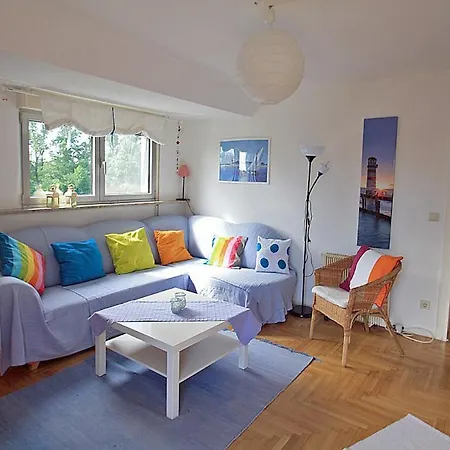 Apartment Ferienwohnung Mit Grosser Terrasse Am Privatsee Karlsruhe